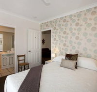 Mt Coolum Retreat 'A Bed  Breakfast' - Accommodation Adelaide