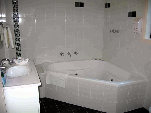 Shellharbour Village NSW Accommodation Adelaide