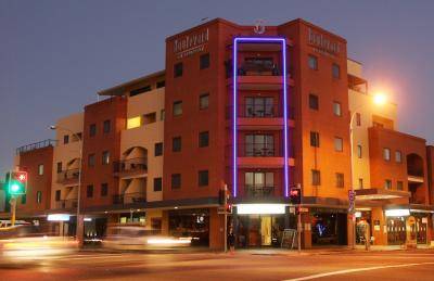Quality Suites Boulevard On Beaumont Hotel - Accommodation Adelaide 2