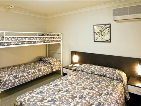 Wesley Lodge - Accommodation Adelaide 2