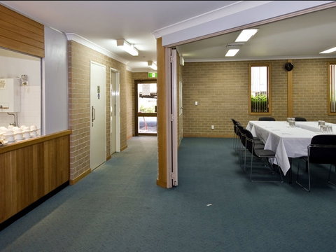 Wesley Lodge - Accommodation Adelaide 3