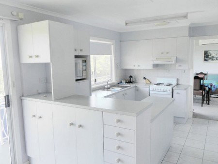 Leisure-lee Holiday Apartments - Accommodation Adelaide 4
