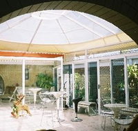 Capri Lodge - Accommodation Adelaide