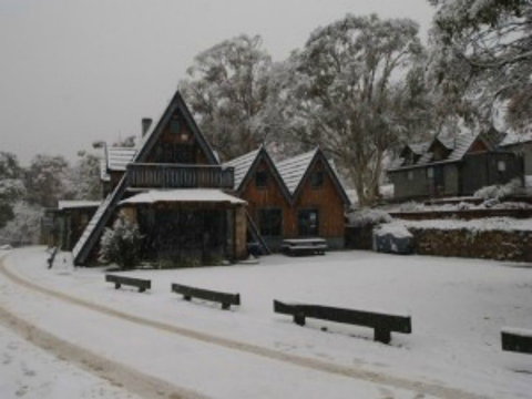 Habitat Chalet - Accommodation Adelaide 0