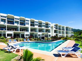 Beachside Magnetic Harbour Apartments - Accommodation Adelaide 0