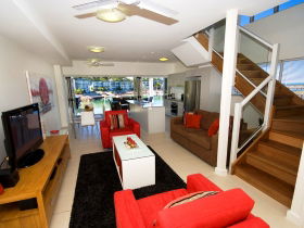 Beachside Magnetic Harbour Apartments - Accommodation Adelaide 2