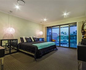 Aqua Palms At Vogue Holiday Homes - Accommodation Adelaide 3
