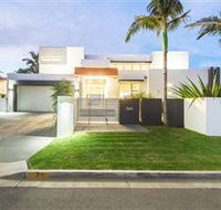 The Grand at Vogue Holiday Homes - Accommodation Adelaide
