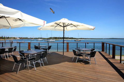 Waters Edge Port Macquarie - Accommodation Adelaide 1