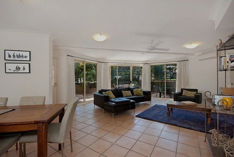 Summer Central - Accommodation Adelaide 10