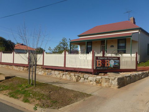 Country Cottages B&B - Accommodation Adelaide 1
