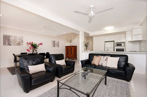 Summer Central - Accommodation Adelaide 4