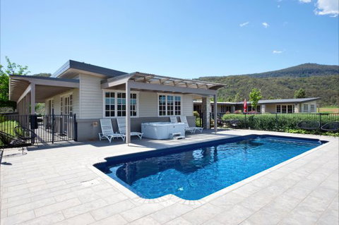 Lake David - Accommodation Adelaide 8