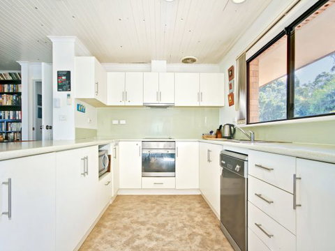 Century 21 SouthCoast: Burrangarra - Accommodation Adelaide 1