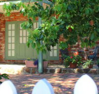 Kalamunda Carriages and Three Gums Cottage - Accommodation Adelaide