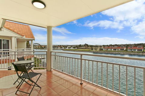 SALT Waterfront Apartment - Accommodation Adelaide 5
