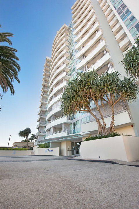 The Grand Apartments - Accommodation Adelaide 0