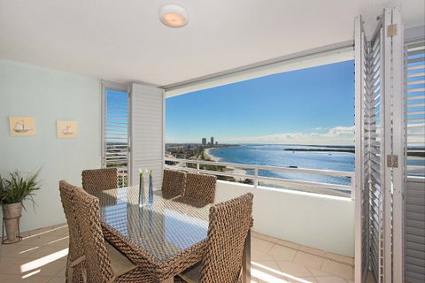 The Grand Apartments - Accommodation Adelaide 6