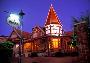 The Witchs Hat - Accommodation Adelaide 1