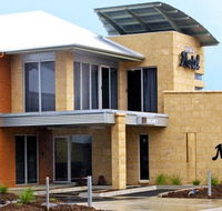 Strath Motel - Accommodation Adelaide
