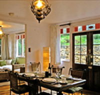 Gardenia House - Accommodation Adelaide