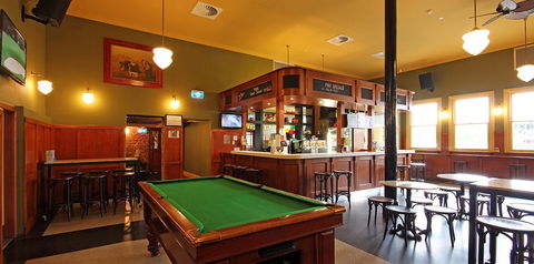 Fed On Semaphore - Accommodation Adelaide 3