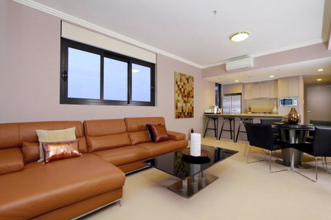 Australia Towers - Accommodation Adelaide 1