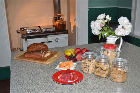 Hawthorn Lodge - Accommodation Adelaide 1