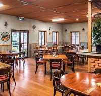 Hungry Horse Hotel Molesworth - Accommodation Adelaide