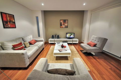 La Loft Apartments - Accommodation Adelaide 3