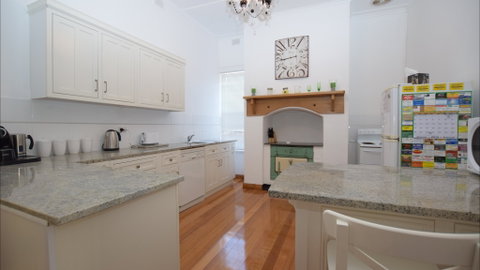 The Provincial Bed & Breakfast - Accommodation Adelaide 0