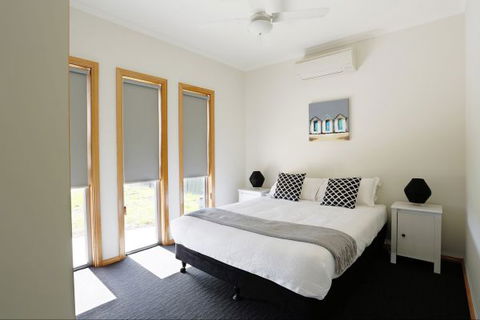 RED FIN Part Of BLUE FIN HOLIDAY HOMES - Accommodation Adelaide 4