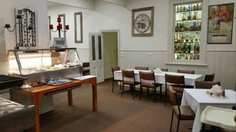 Royal Hotel Snake Valley - Accommodation Adelaide 1