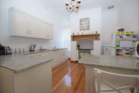 The Provincial Bed & Breakfast - Accommodation Adelaide 1