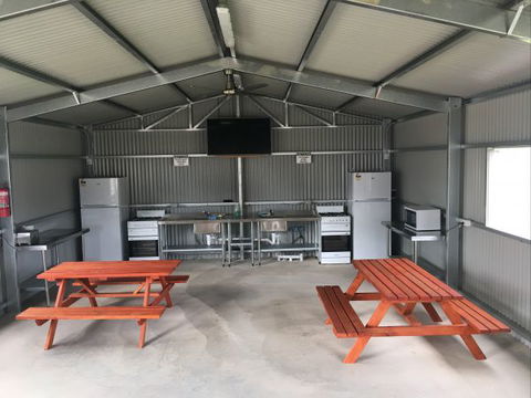 Waikerie Holiday Park - Accommodation Adelaide 2