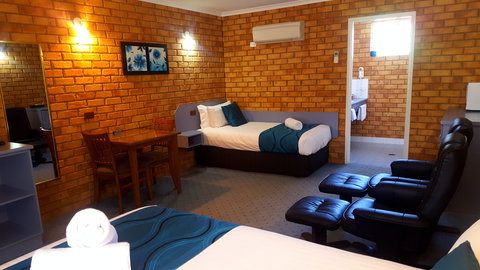 Centrepoint Motel - Accommodation Adelaide 4