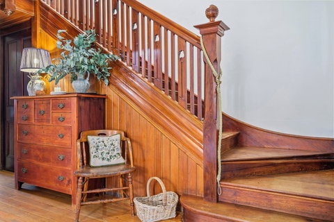 Cygnet Old Bank B&B - Accommodation Adelaide 7