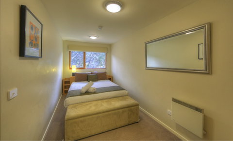 Golden Eagle 2 - Accommodation Adelaide 5