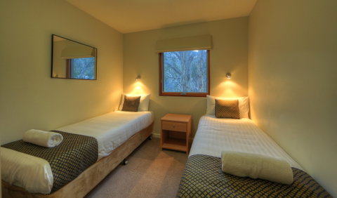 Golden Eagle 2 - Accommodation Adelaide 7