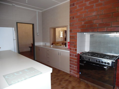 Gum Creek Shearer's Quarters - Accommodation Adelaide 2