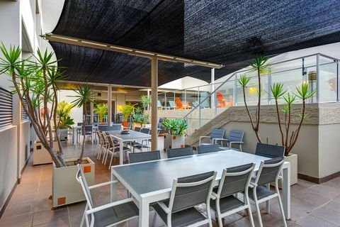 Mercure Centro Hotel Port Macquarie - Accommodation Adelaide 3