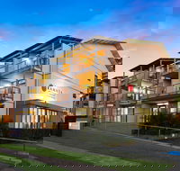 Ramada Resort by Wyndham Flynns Beach - Accommodation Adelaide