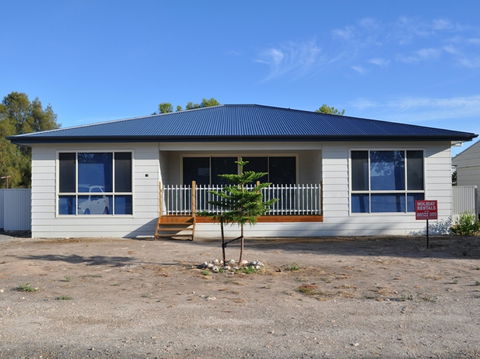 The Dwicke - Accommodation Adelaide 0