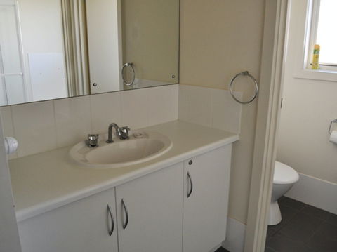 The Dwicke - Accommodation Adelaide 7