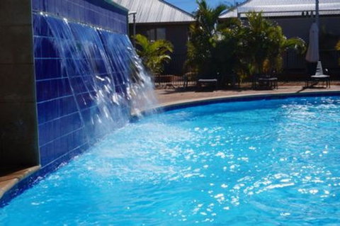 WA HomeStay - Accommodation Adelaide 8
