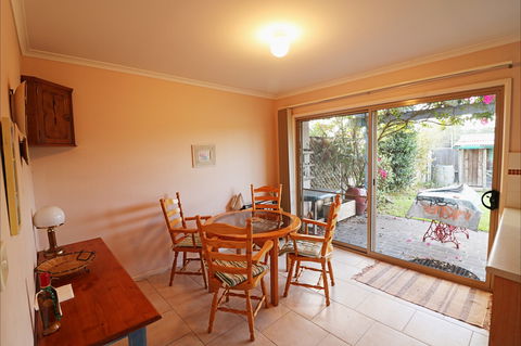 Alloway - Accommodation Adelaide 2