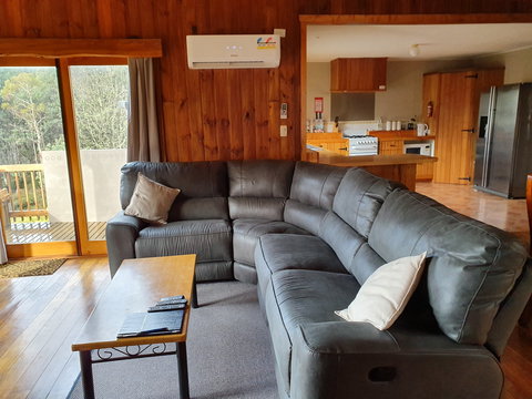 Cradle Alpine Retreat - Accommodation Adelaide 2