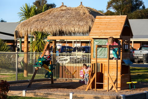 Howlong Country Golf Club Motel - Accommodation Adelaide 2