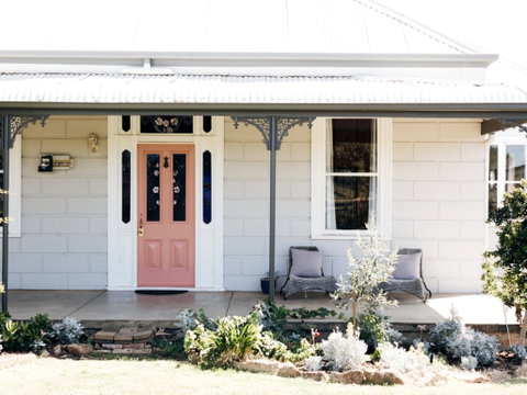 Rose Cottage With Vineyard Views - Accommodation Adelaide 1