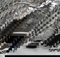 Wallace's - Crystal Creek Chalet 1 - Accommodation Adelaide